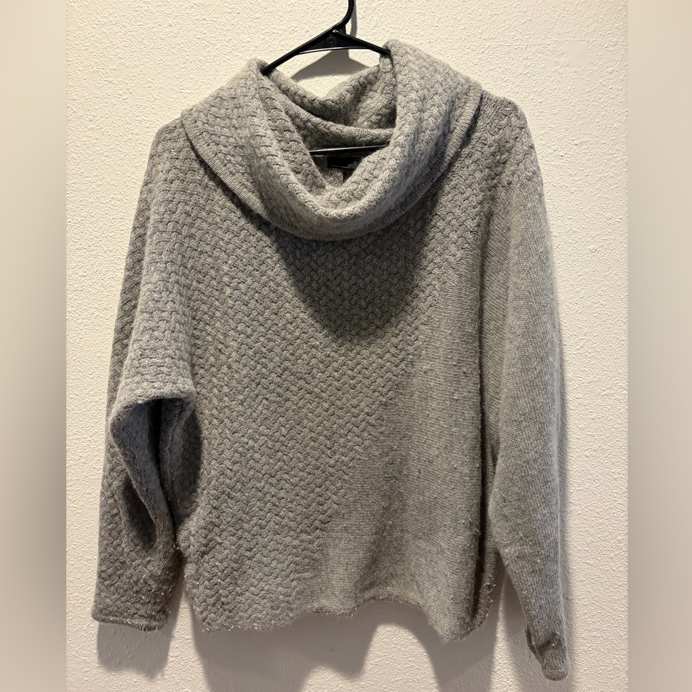Willi Smith Textured Gray Cowl Neck Sweater